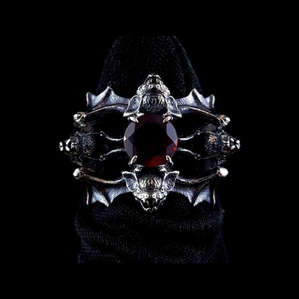 ISO OMNIA STUDIOS RINGS